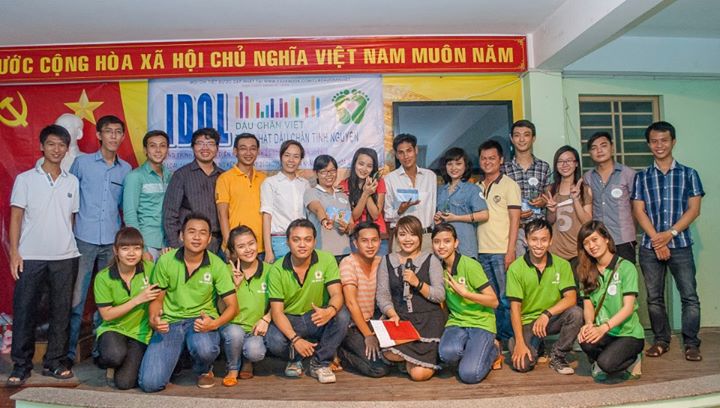 Dấu Chân Việt Idol - Một sân chơi cho những bạn trẻ tình nguyện yêu ca hát